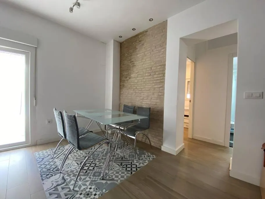 Central And Cozy Apartment In Seville