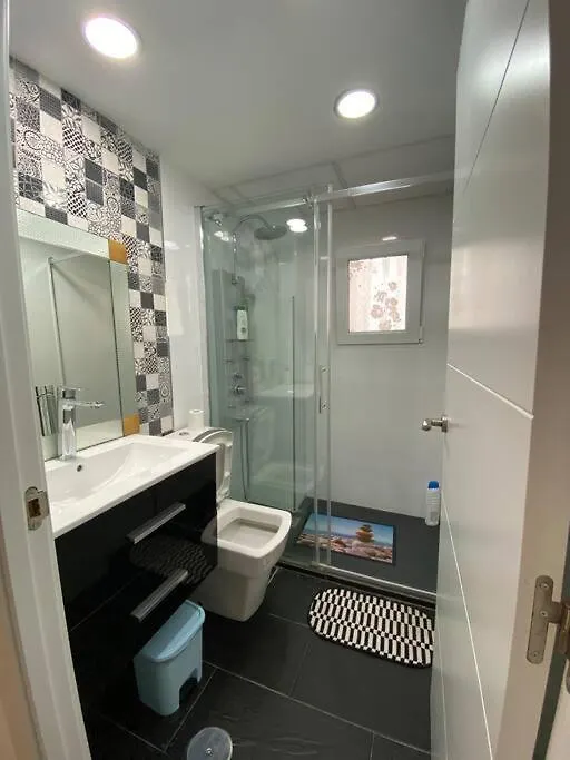 Central And Cozy Apartment In Seville Spain